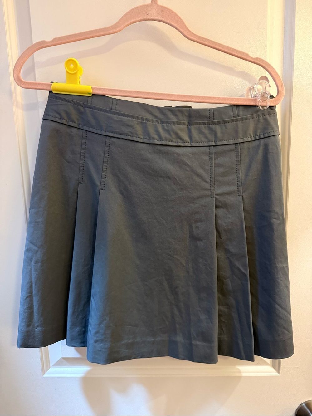 NWT Theory Cotton Slate Grey Blue Belted Pleated Mini Skirt Workwear 10 Y2K 90s - Picture 3 of 8